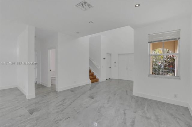 659 Vista Meadows Dr, Weston, FL 33327