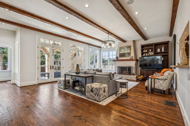 3021 Southwestern Boulevard, University Park, TX 75225