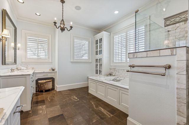 3021 Southwestern Boulevard, University Park, TX 75225