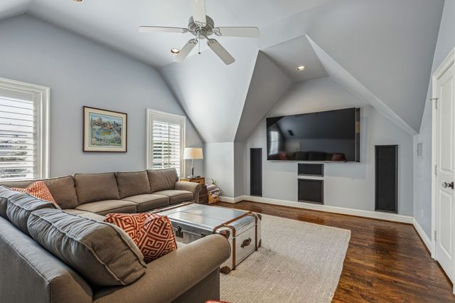 3021 Southwestern Boulevard, University Park, TX 75225