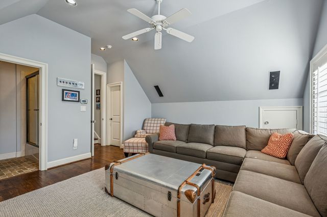 3021 Southwestern Boulevard, University Park, TX 75225