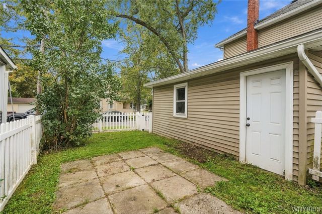 62 Beattie Avenue, Lockport City, NY 14094