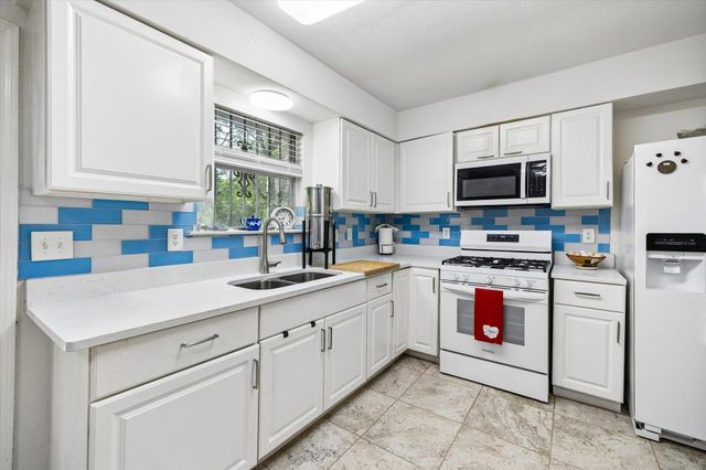 7513 Tumbleweed DR, Austin, TX 78724