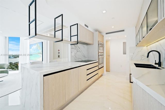 18671 Collins Ave 2103, Sunny Isles Beach, FL 33160