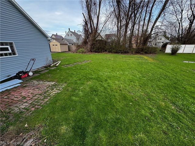984 Sandusky Street, Conneaut, OH 44030