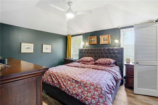 3710 Valley Oaks Drive, Bryan, TX 77802