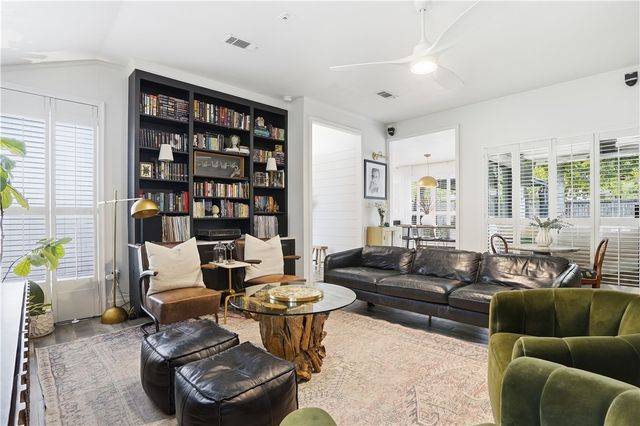 3710 Valley Oaks Drive, Bryan, TX 77802