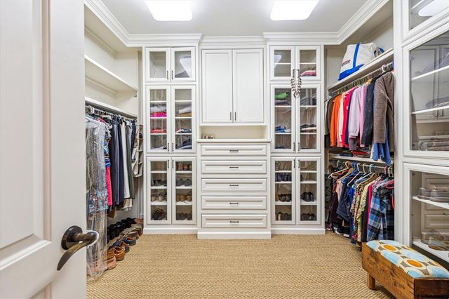 4904 Laurel Street, Bellaire, TX 77401