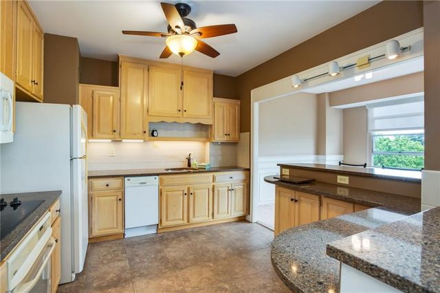 333 W Meyer Boulevard 712, Kansas City, MO 64113