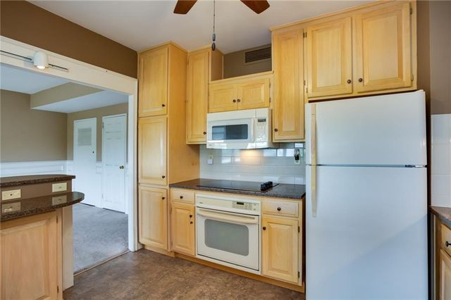 333 W Meyer Boulevard 712, Kansas City, MO 64113