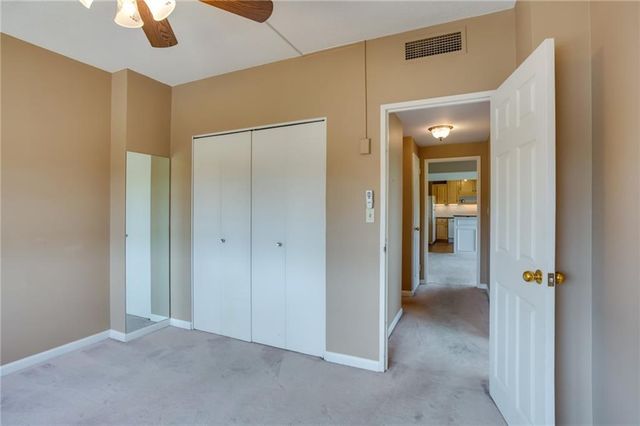 333 W Meyer Boulevard 712, Kansas City, MO 64113