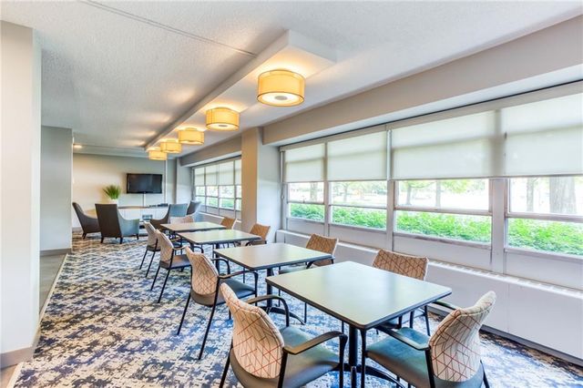 333 W Meyer Boulevard 712, Kansas City, MO 64113