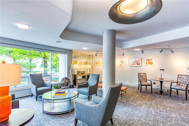 333 W Meyer Boulevard 712, Kansas City, MO 64113