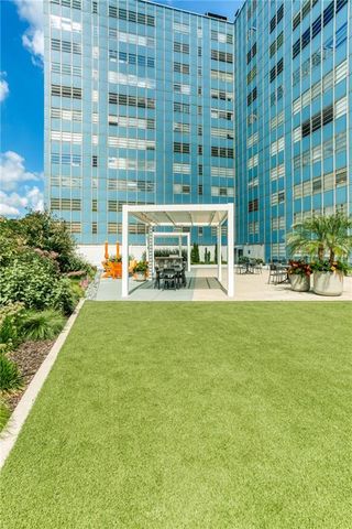 333 W Meyer Boulevard 712, Kansas City, MO 64113