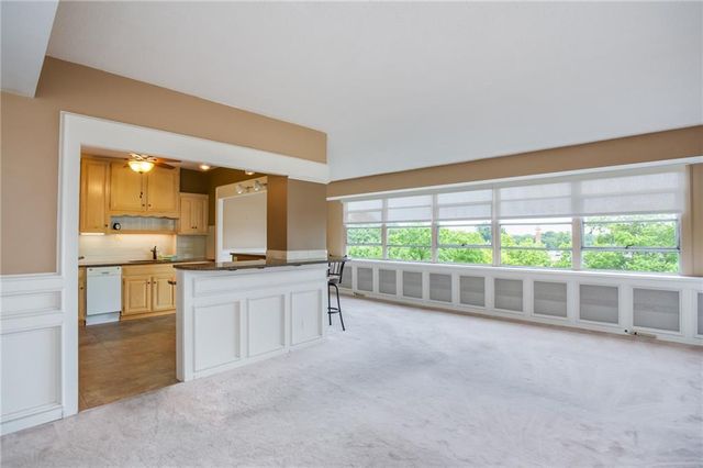 333 W Meyer Boulevard 712, Kansas City, MO 64113