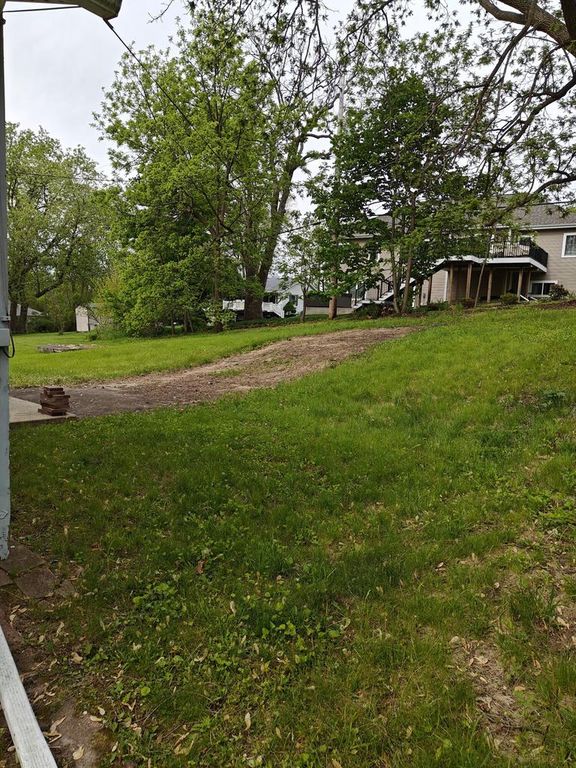 N9181 Ash STREET, East Troy, WI 53120