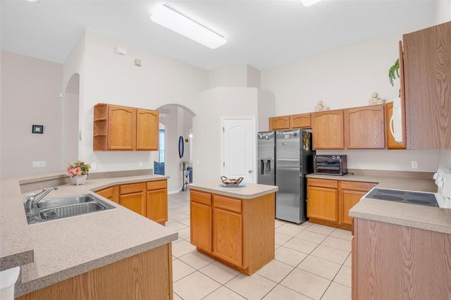 685 MALAGA, Deltona, FL 32725