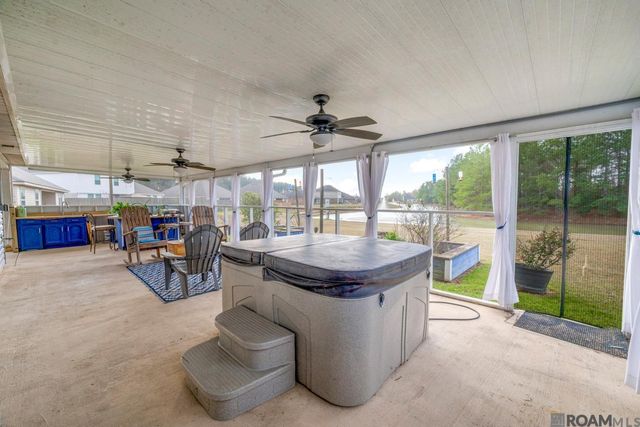 12800 Fowler Dr, Denham Springs, LA 70706