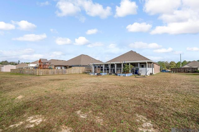 12800 Fowler Dr, Denham Springs, LA 70706