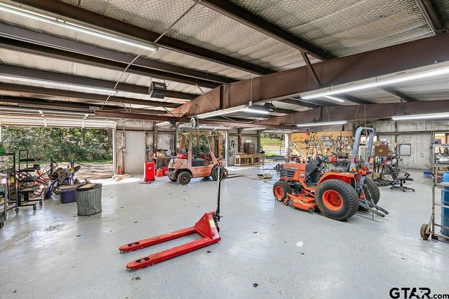 28524 N US HWY 69, Rusk, TX 75785