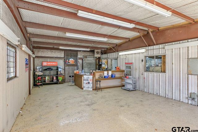 28524 N US HWY 69, Rusk, TX 75785