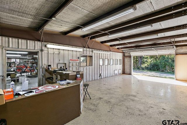 28524 N US HWY 69, Rusk, TX 75785