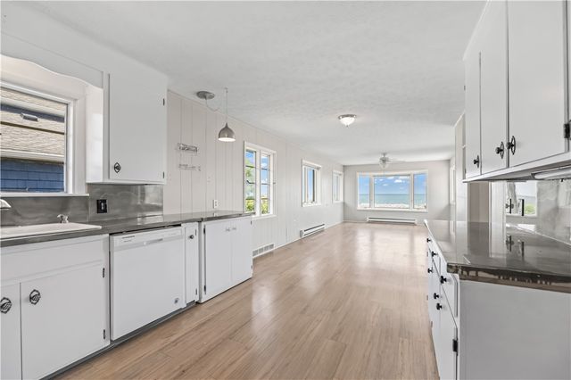 1934 Edgemere Drive, Greece, NY 14612