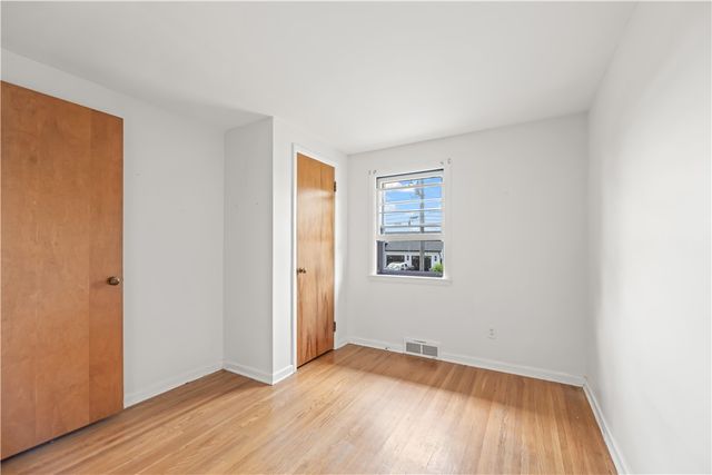 1934 Edgemere Drive, Greece, NY 14612