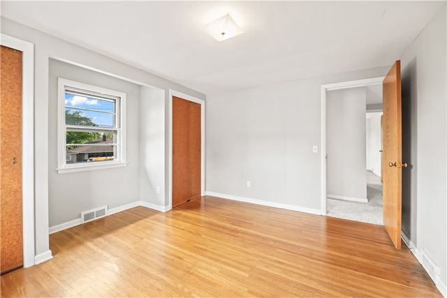 1934 Edgemere Drive, Greece, NY 14612