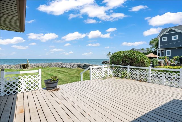 1934 Edgemere Drive, Greece, NY 14612