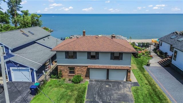 1934 Edgemere Drive, Greece, NY 14612