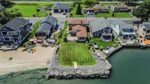 1934 Edgemere Drive, Greece, NY 14612