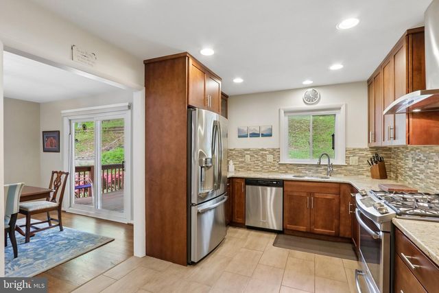 1116 ROCK CREEK DR, Wyncote, PA 19095