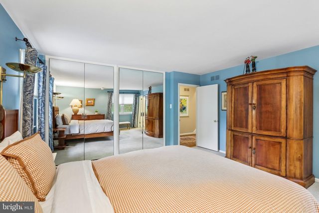 1116 ROCK CREEK DR, Wyncote, PA 19095