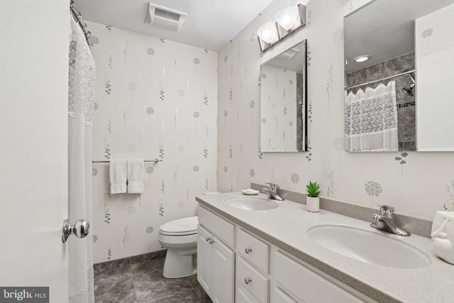 1116 ROCK CREEK DR, Wyncote, PA 19095