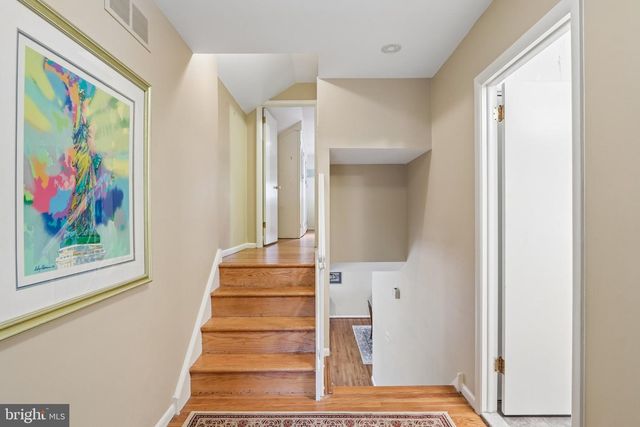 1116 ROCK CREEK DR, Wyncote, PA 19095