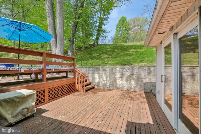 1116 ROCK CREEK DR, Wyncote, PA 19095