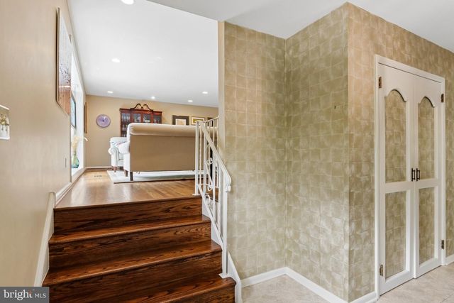 1116 ROCK CREEK DR, Wyncote, PA 19095