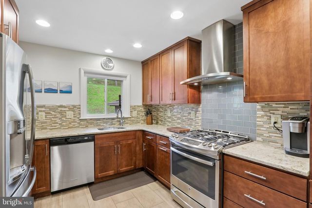 1116 ROCK CREEK DR, Wyncote, PA 19095