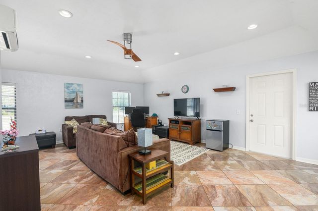 3724 NW 128TH TERRACE, Gainesville, FL 32606