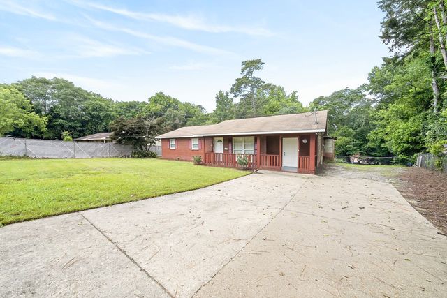 2210 39th Court, Phenix City, AL 36870