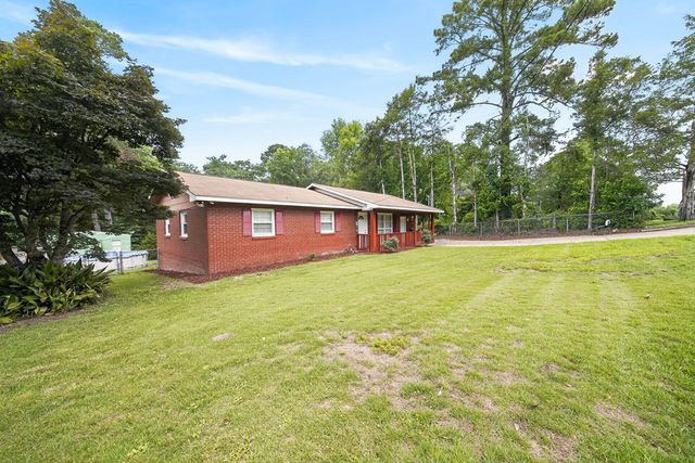 2210 39th Court, Phenix City, AL 36870