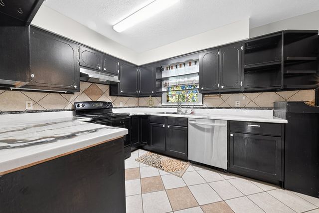 2210 39th Court, Phenix City, AL 36870