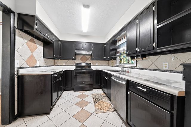 2210 39th Court, Phenix City, AL 36870