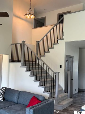 20505 Ogden Street, Elkhorn, NE 68022