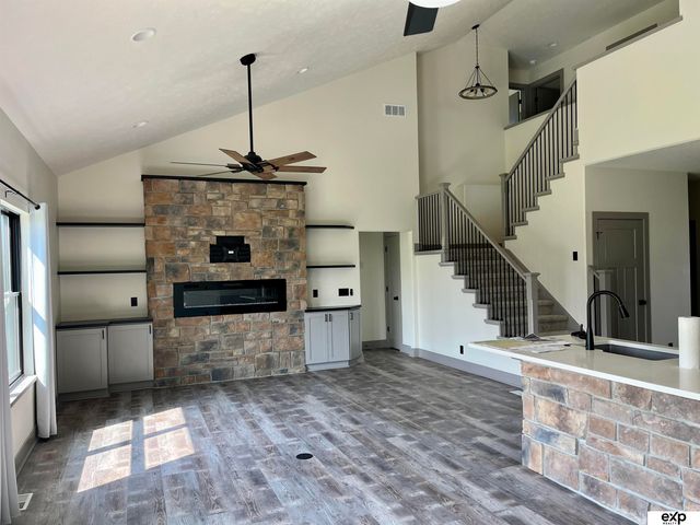 20505 Ogden Street, Elkhorn, NE 68022