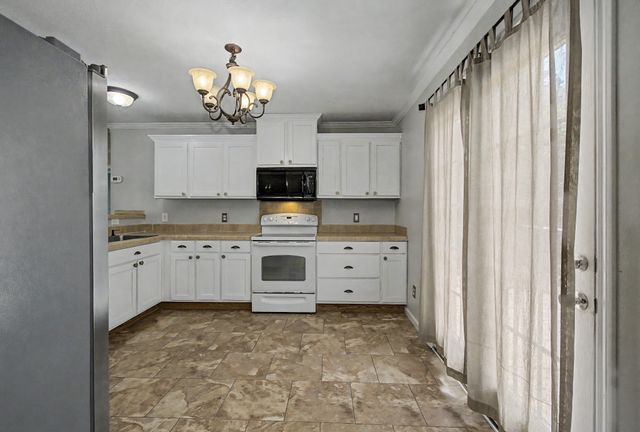 4630 York Landing Rd, Woodlawn, TN 37191