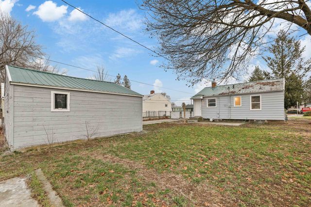 5703 N Alberta St, Spokane, WA 99205