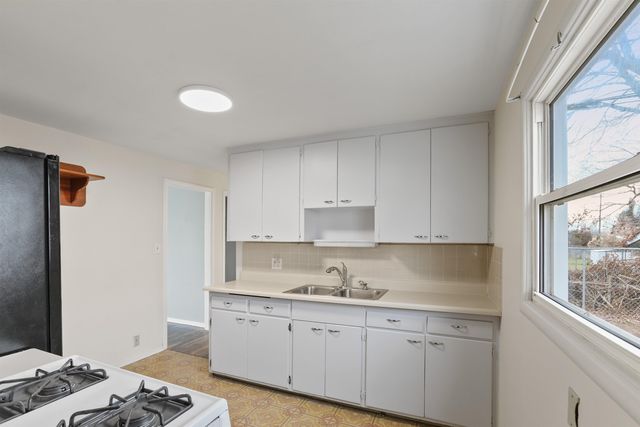 5703 N Alberta St, Spokane, WA 99205