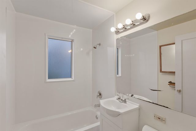 5703 N Alberta St, Spokane, WA 99205